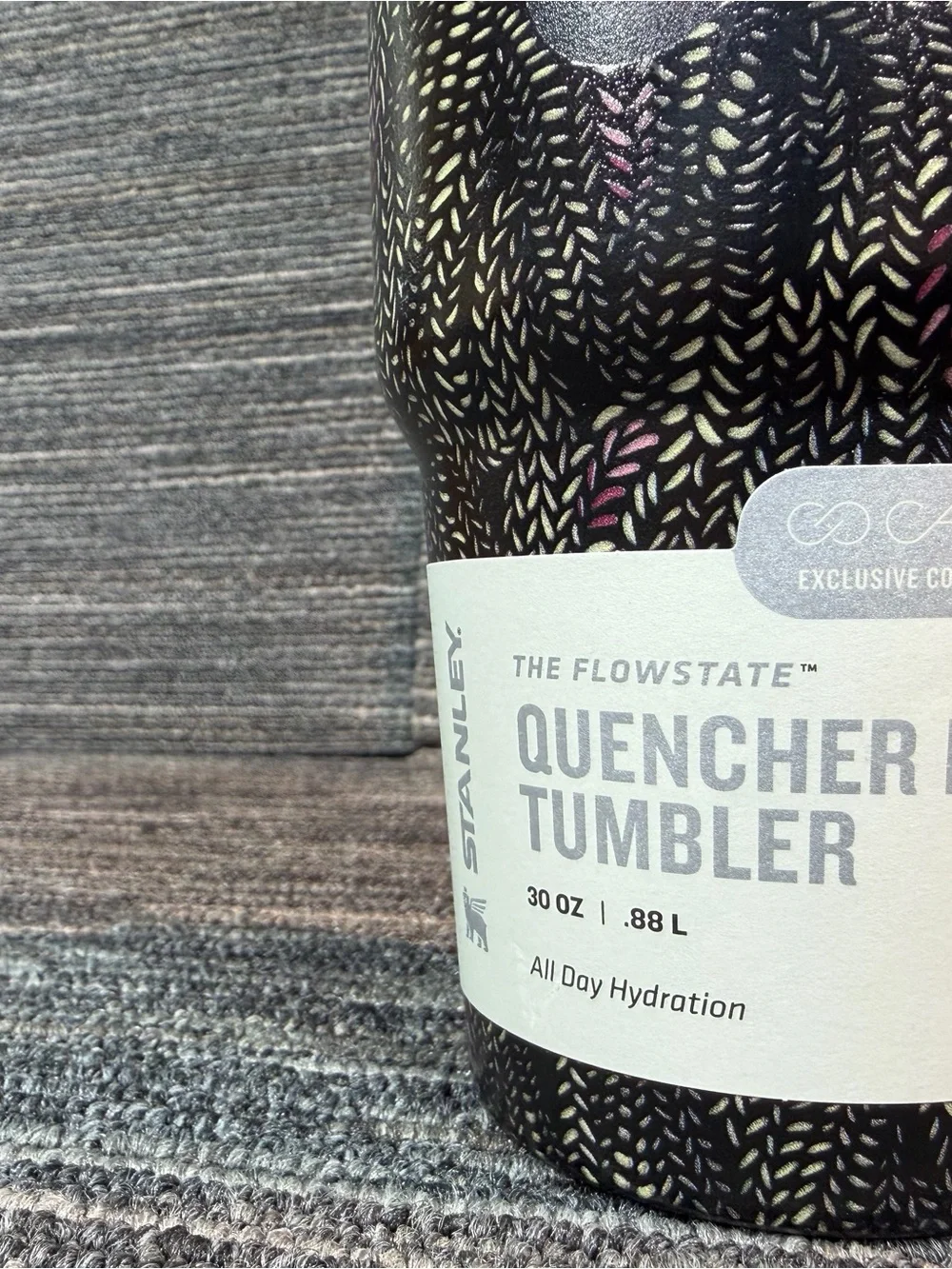 Stanley X CALIA 30 oz. Quencher H2.0 FlowState Tumbler - Picture 4 of 7